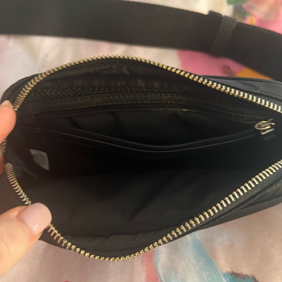 Tory Burch Black Belt Bag - Picture 3 of 6